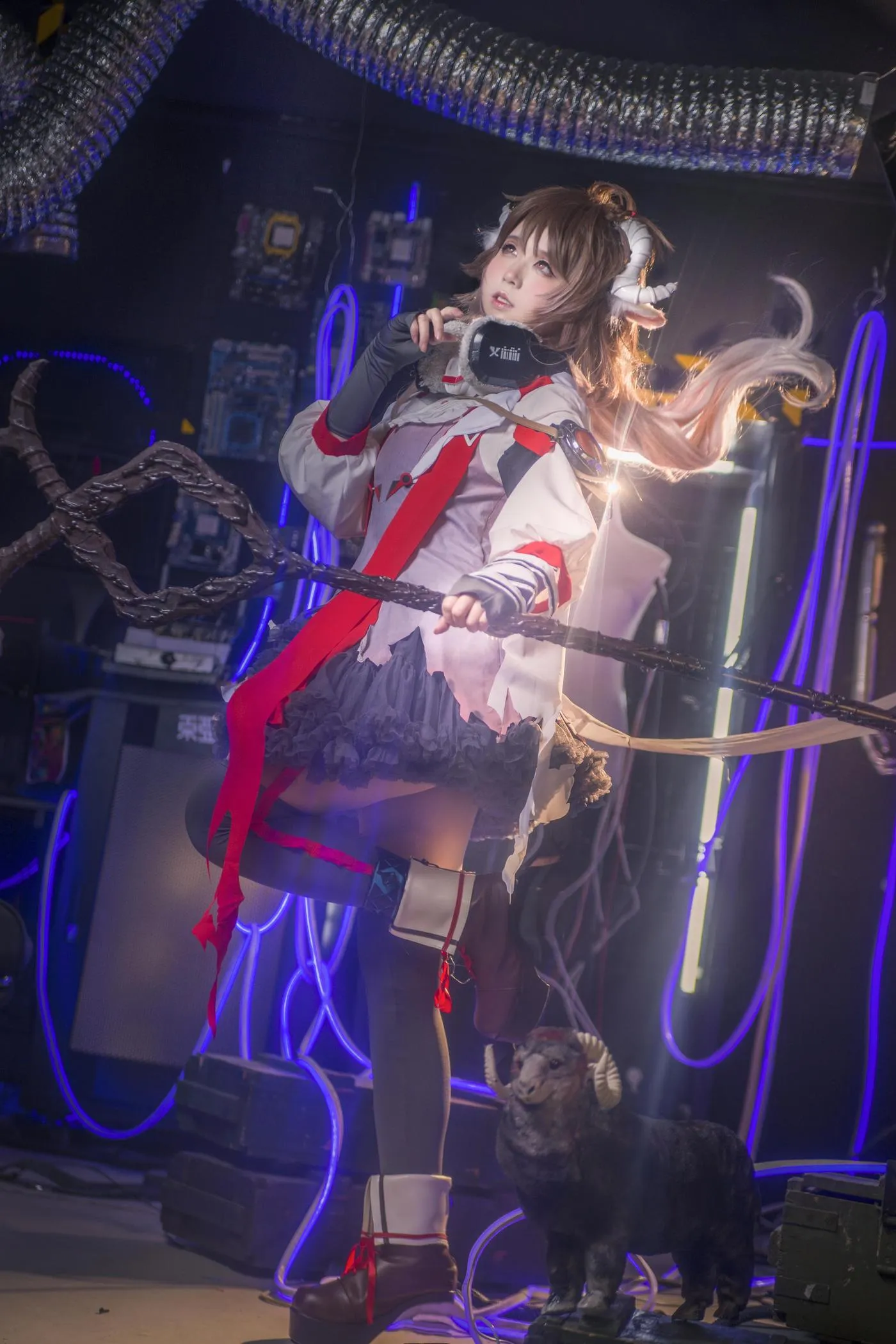 渊秧 – NO.17 明日方舟-艾雅法拉cos [10P]插图7